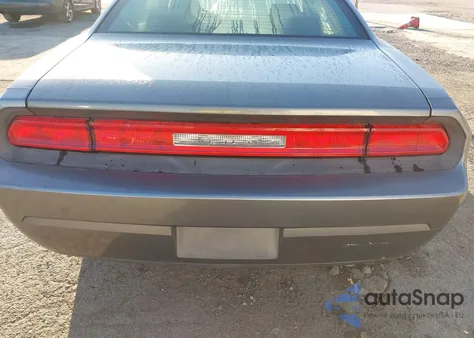 2010 Dodge Challenger Se z USA, uszkodzony, nr VIN 2B3CJ4DV8AH318616